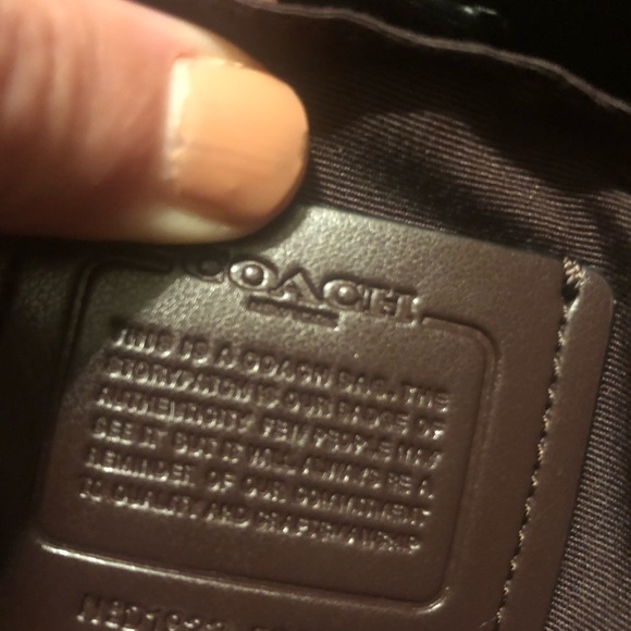 COACH SAGE CARRYALL (F38955)
BLACK/IMITATION GOLD New never used with tag. - Picture 11 of 11